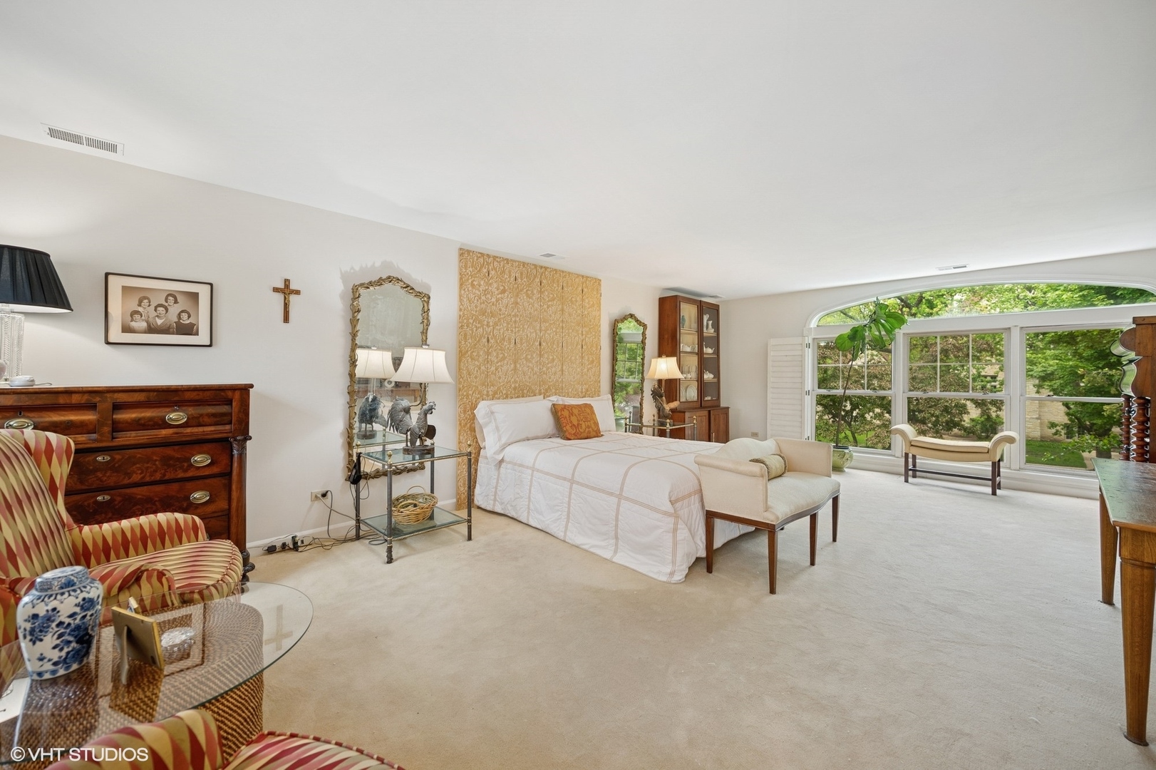 475 Maple Street Winnetka, IL 60093 - Photo 30 of 52 a bed room with furniture and a fireplace