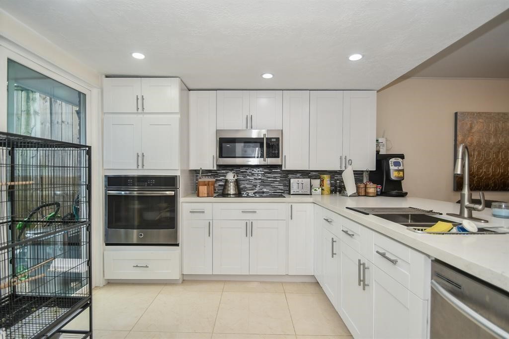 6304 Riverview Way Houston, TX 77057 - Photo 22 of 28