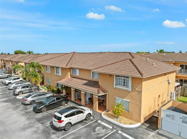 $380,000 | 7817 West 36th Avenue, Unit 101, Hialeah, FL 33018