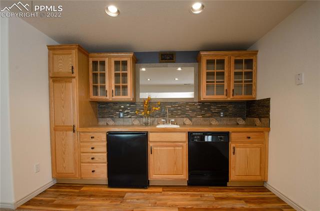 2738 Kittyhawk Road Colorado Springs, CO 80920 - Photo 35 of 49 Wet Bar!