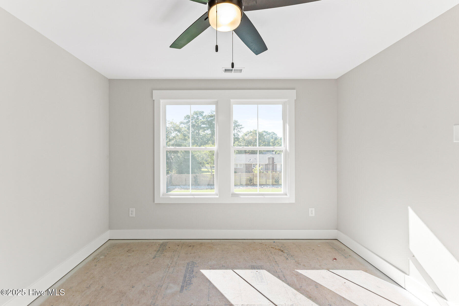 404 East Blackbeard Road Wilmington, NC 28409 - Photo 44 of 67 044_404_east_blackbeard_road-44_341