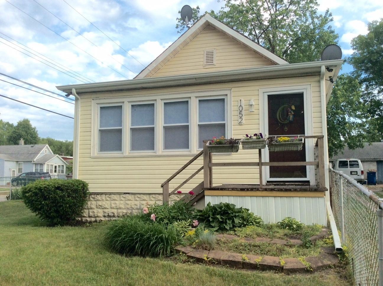 1052 Ridge Street Hammond, IN 46324 - Photo 1 of 10 1296x968