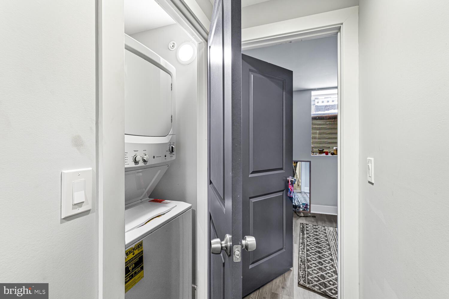 1214 South 20th Street Philadelphia, PA 19146 - Photo 30 of 34 a bathroom with a toilet and a shower