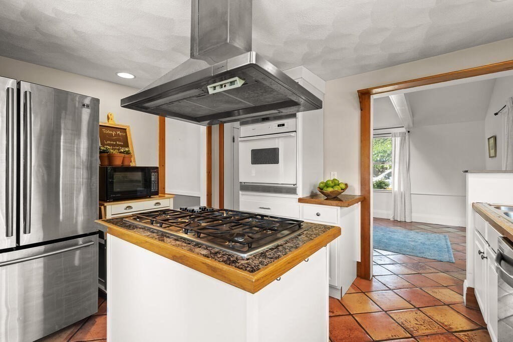 3 Evans Road Marblehead, MA 01945 - Photo 17 of 33 Gallery Image 17