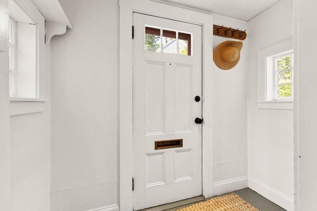 3 Evans Road Marblehead, MA 01945 - Photo 20 of 33 Gallery Image 20