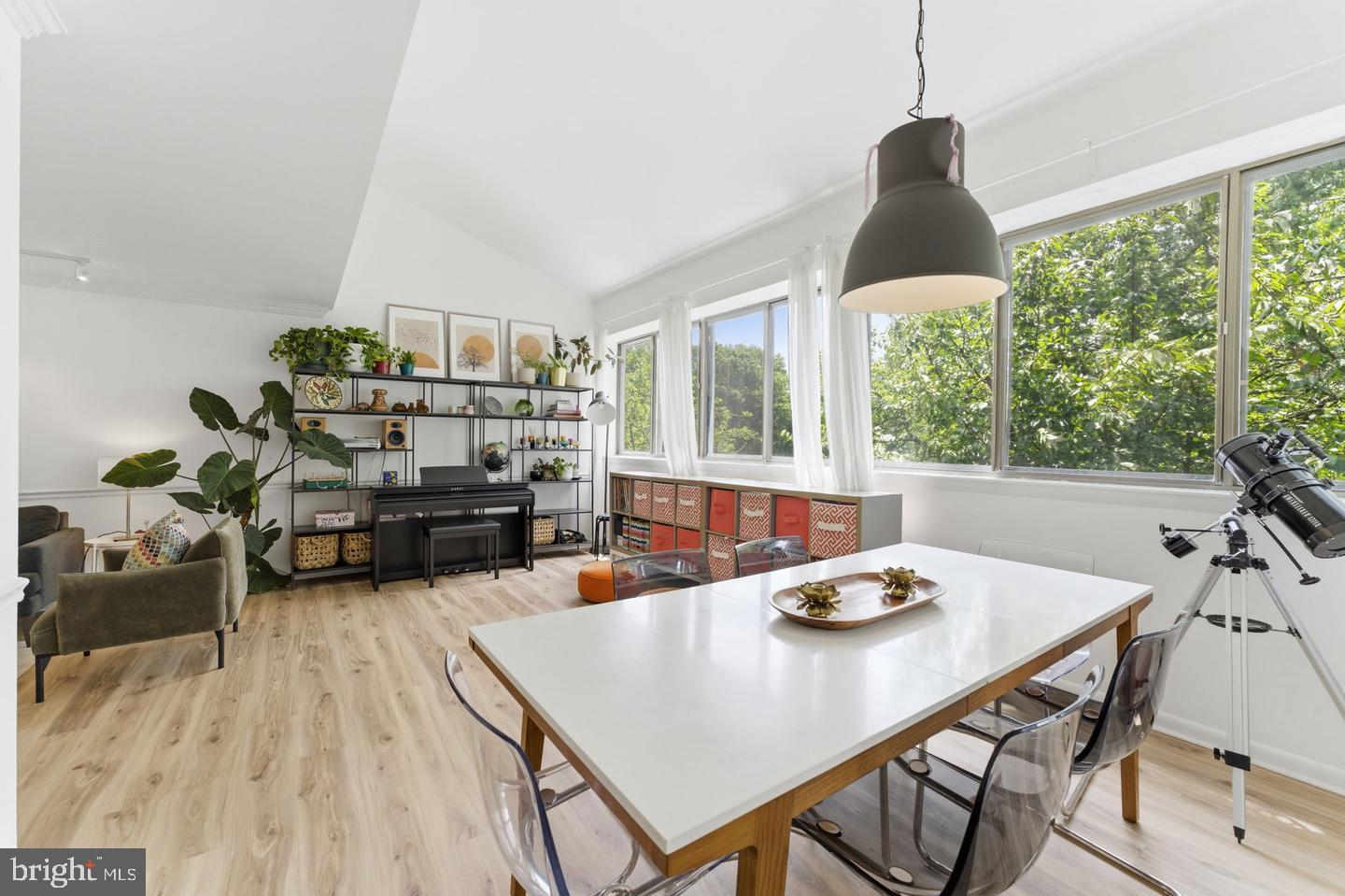 11260 Chestnut Grove Square, Unit 337 Reston, VA 20190 - Photo 15 of 82 Bright and airy modern living space.