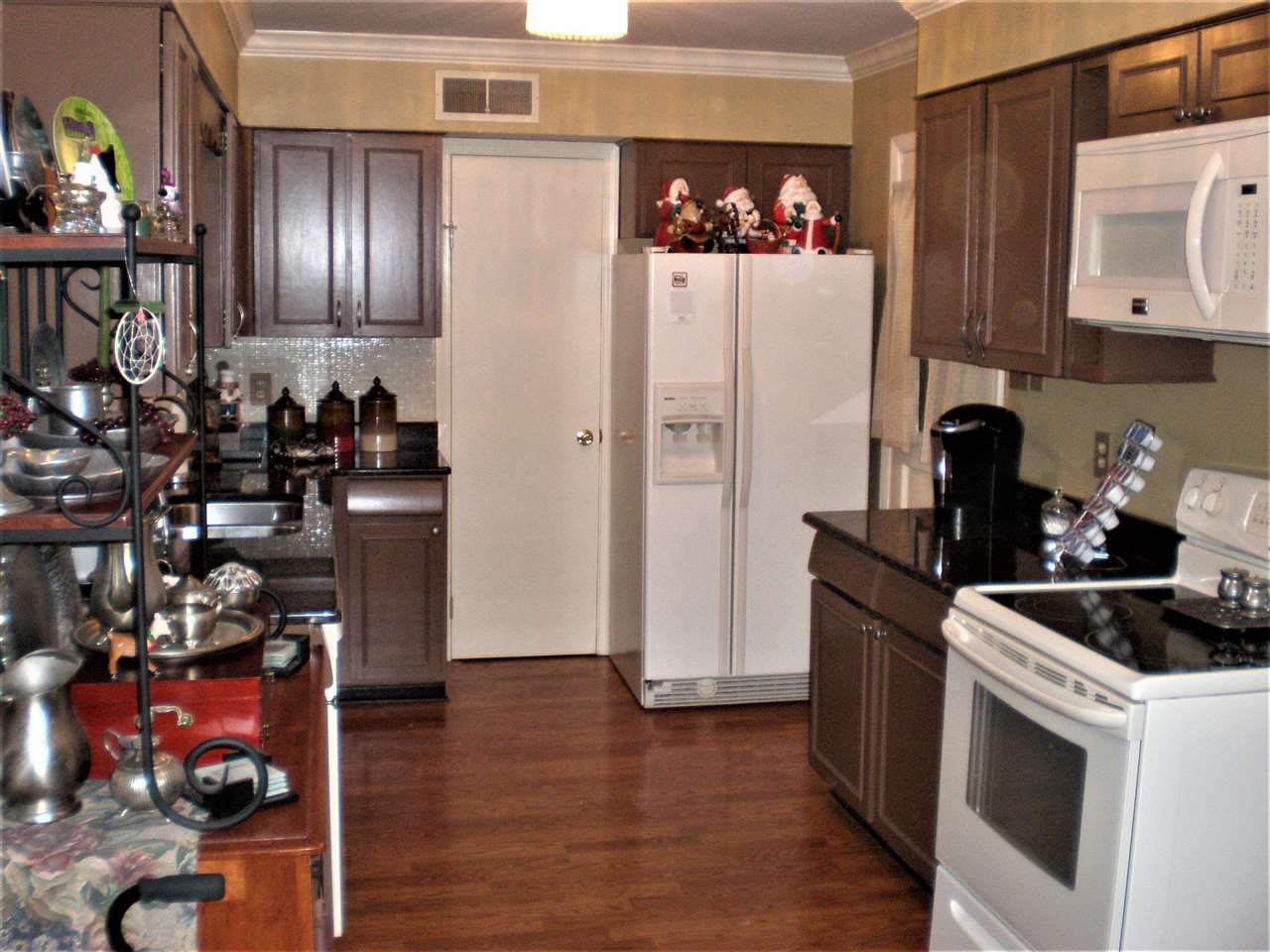 5267 Sea Isle Road Memphis, TN 38117 - Photo 6 of 14