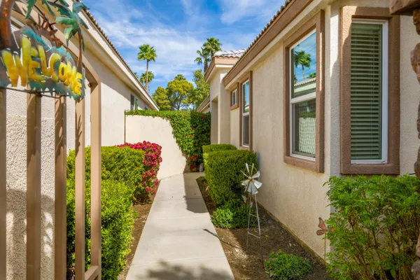 $529,000 | 67632 South Natoma Drive, Cathedral City, CA 92234