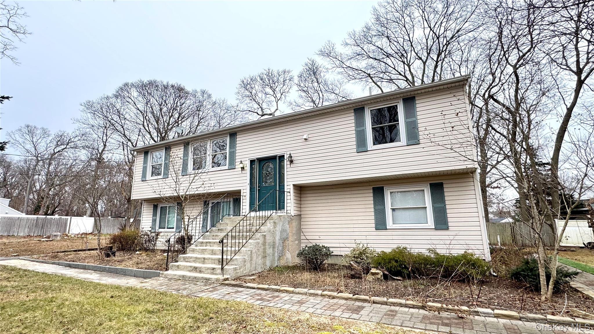 61 Gould Road Centereach, NY 11720 - Photo 2 of 22