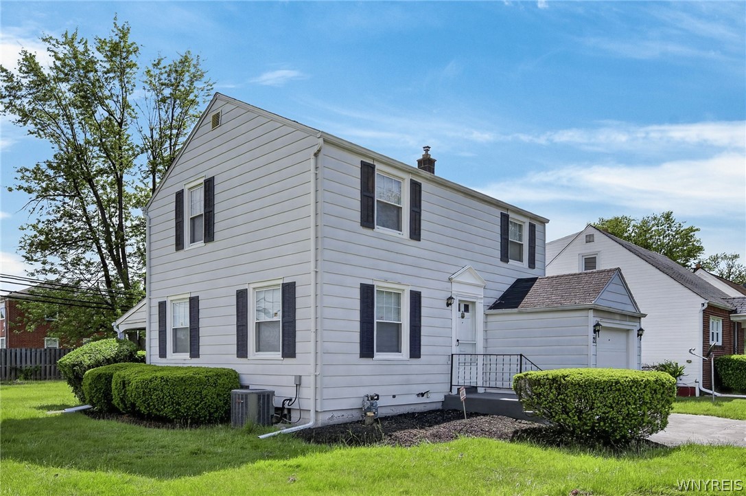 121 Southgate Road Cheektowaga, NY 14215 - Photo 2 of 50