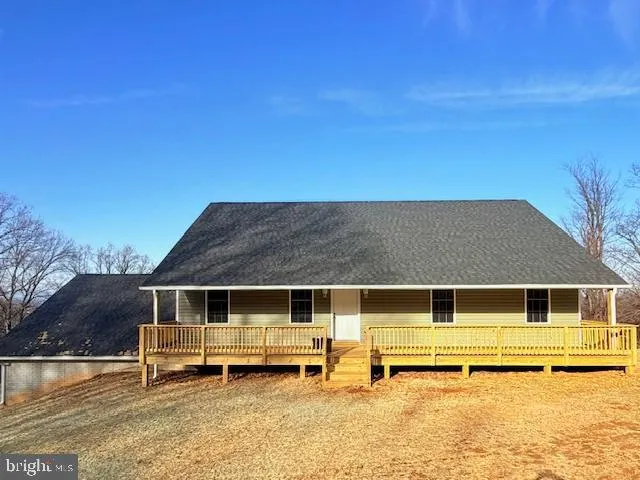 $3,200 | 1370 Elm Street, Front Royal, VA 22630