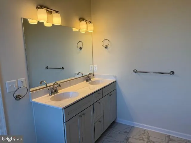 $3,200 | 1370 Elm Street, Front Royal, VA 22630