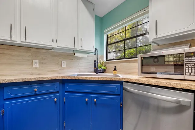 $289,900 | 256 Starmount Drive, Tallahassee, FL 32312