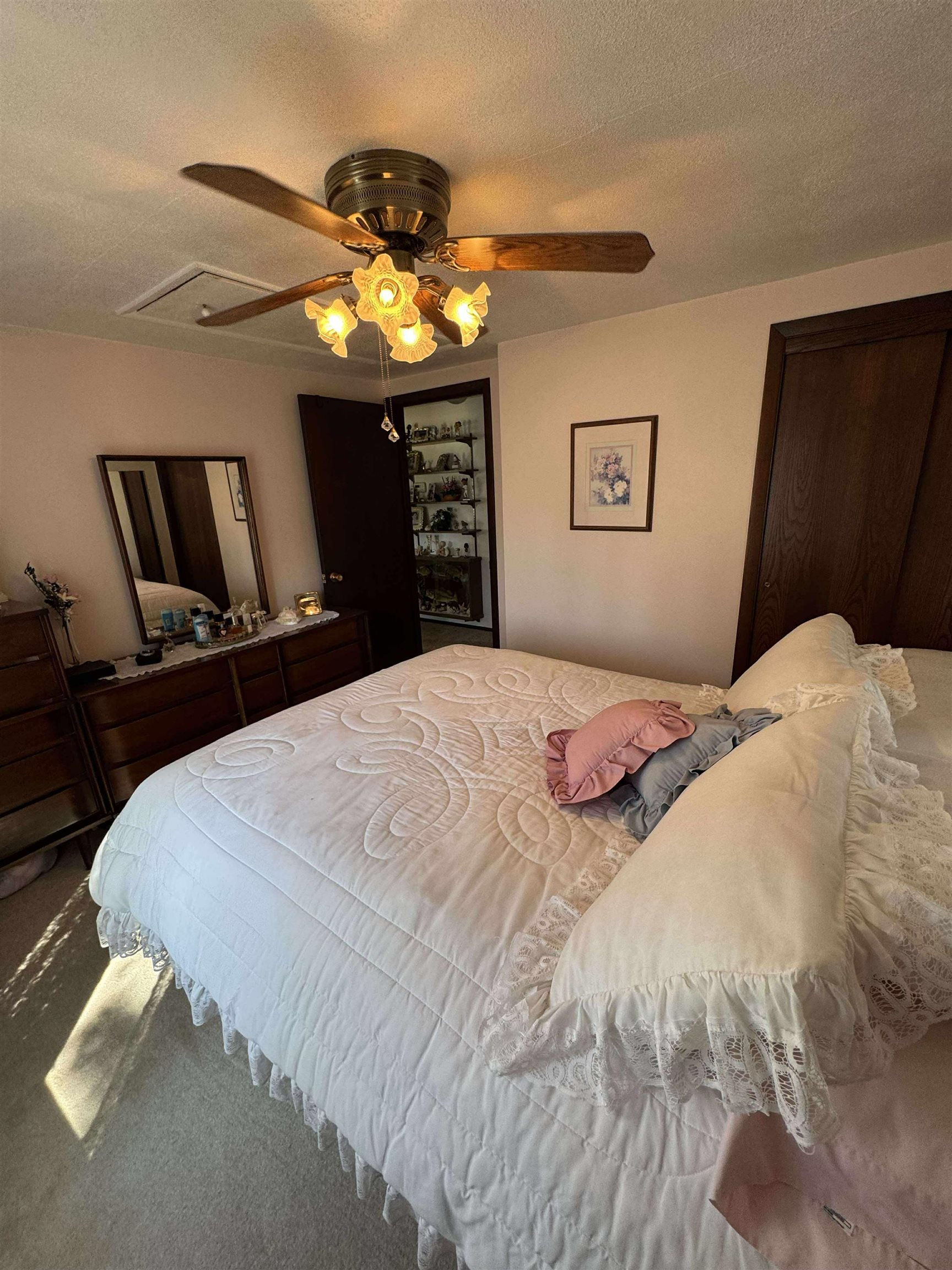 718 Roosevelt Street Menasha, WI 54952 - Photo 7 of 17