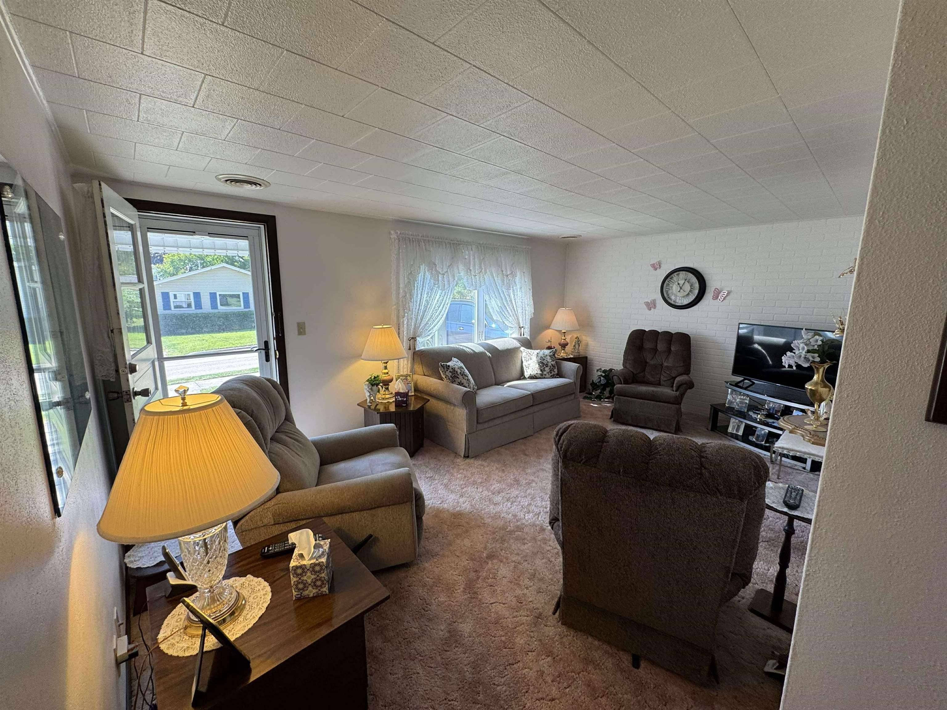 718 Roosevelt Street Menasha, WI 54952 - Photo 9 of 17