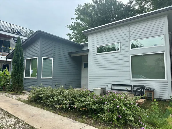 $2,100 | 1413 Sanchez Street, Unit 2, Austin, TX 78702