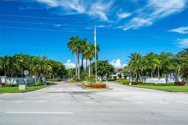 $1,990 | 721 Lyons Road, Unit 15208, Coconut Creek, FL 33063