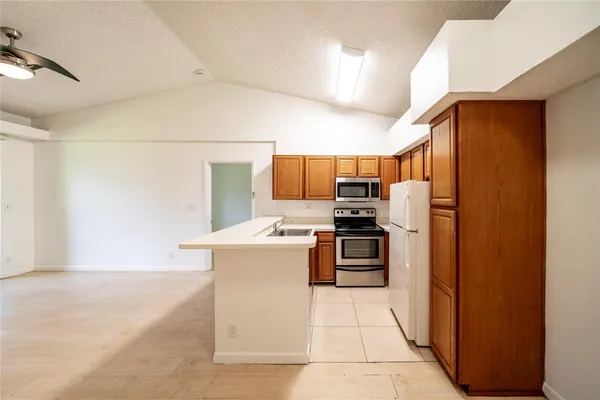 $1,990 | 721 Lyons Road, Unit 15208, Coconut Creek, FL 33063