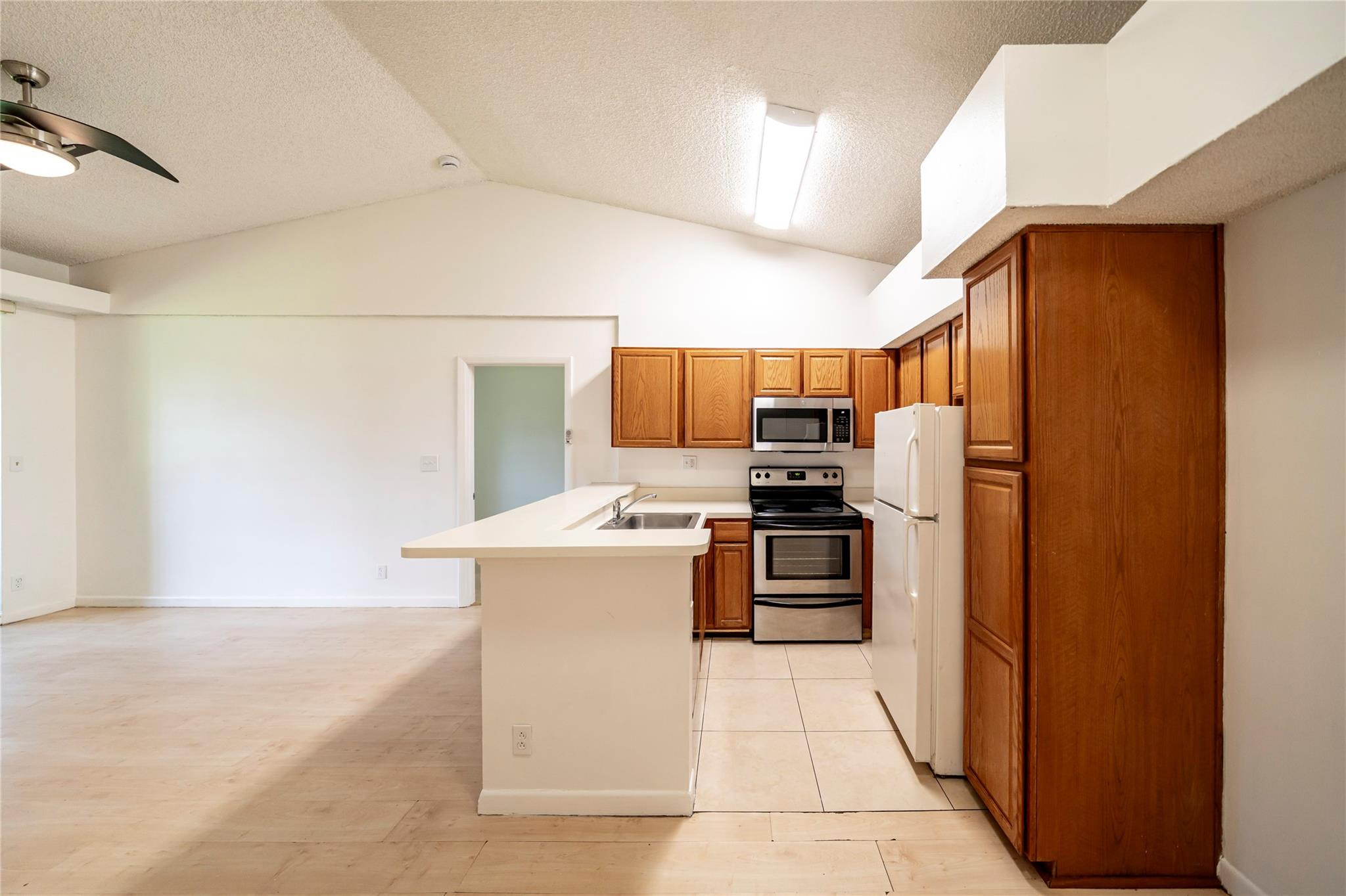 721 Lyons Road, Unit 15208 Coconut Creek, FL 33063 - Photo 6 of 27 Photo 6