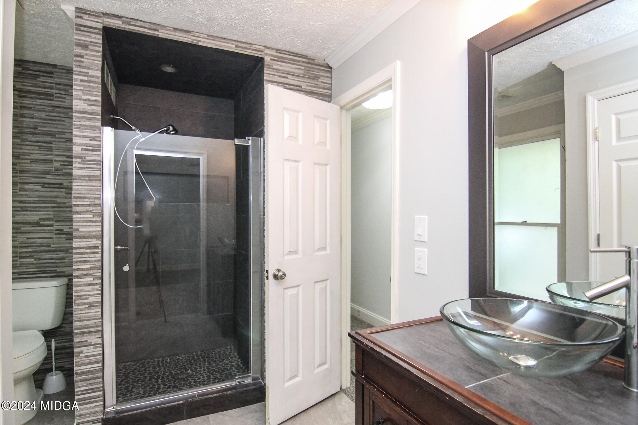 102 Nancy Place Bonaire, GA 31005 - Photo 23 of 48 a kitchen with sink and refrigerator
