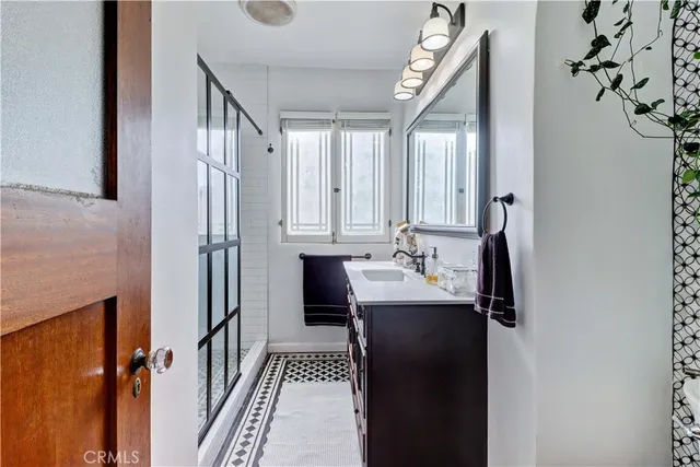 $1,799,000 | 390 Carroll, Long Beach, CA 90814