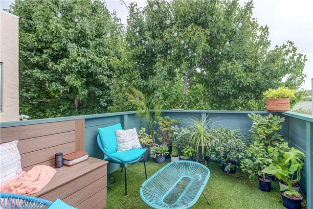 $1,799,000 | 390 Carroll, Long Beach, CA 90814