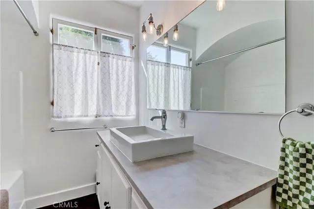 $1,799,000 | 390 Carroll, Long Beach, CA 90814