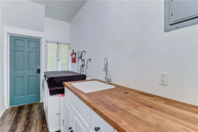 $1,799,000 | 390 Carroll, Long Beach, CA 90814