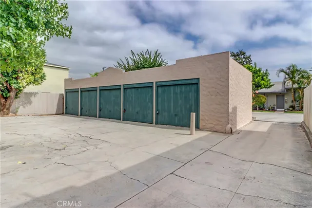 $1,799,000 | 390 Carroll, Long Beach, CA 90814