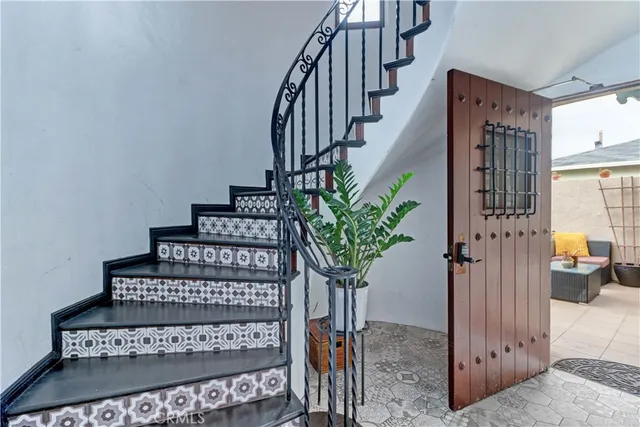 $1,799,000 | 390 Carroll, Long Beach, CA 90814