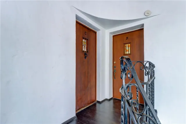 $1,799,000 | 390 Carroll, Long Beach, CA 90814