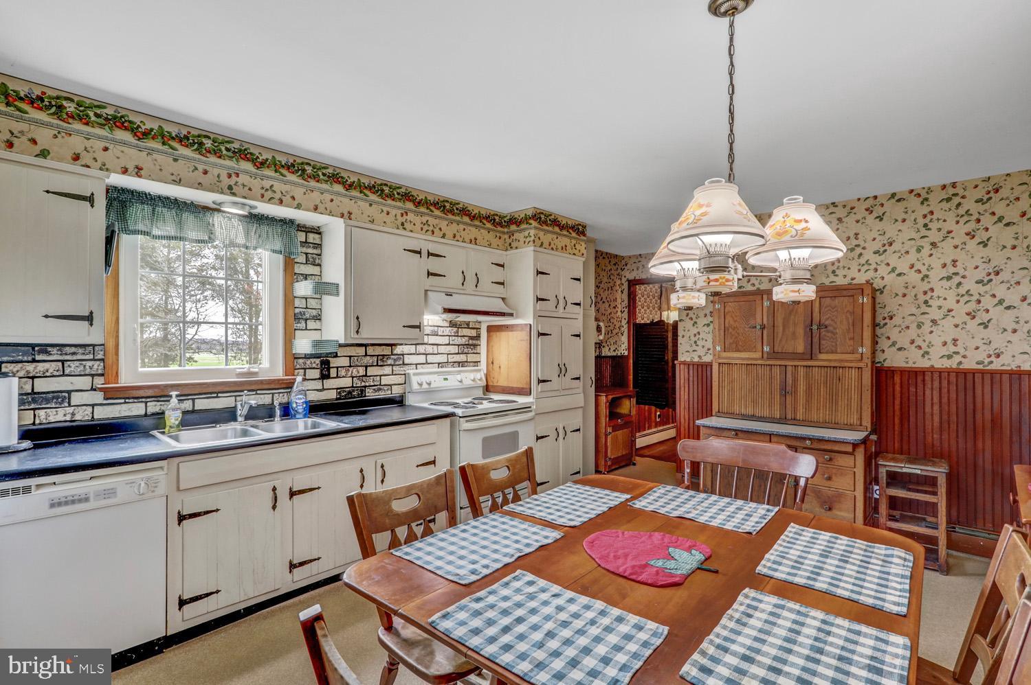 2046 Little Conestoga Road Elverson, PA 19520 - Photo 33 of 44 Gallery Image 33