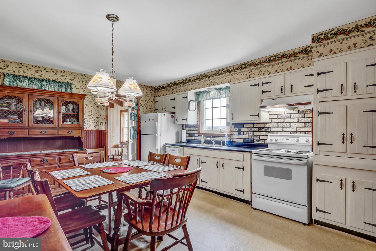 2046 Little Conestoga Road Elverson, PA 19520 - Photo 35 of 44 Gallery Image 35