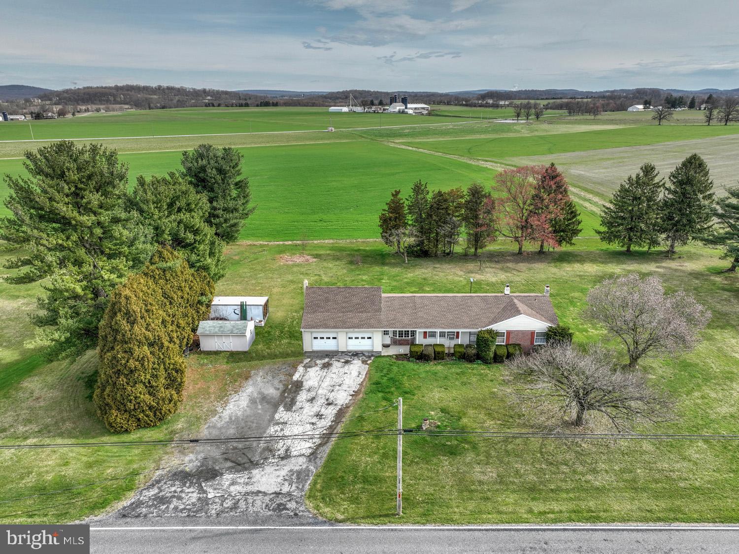 2046 Little Conestoga Road Elverson, PA 19520 - Photo 7 of 44 Gallery Image 7