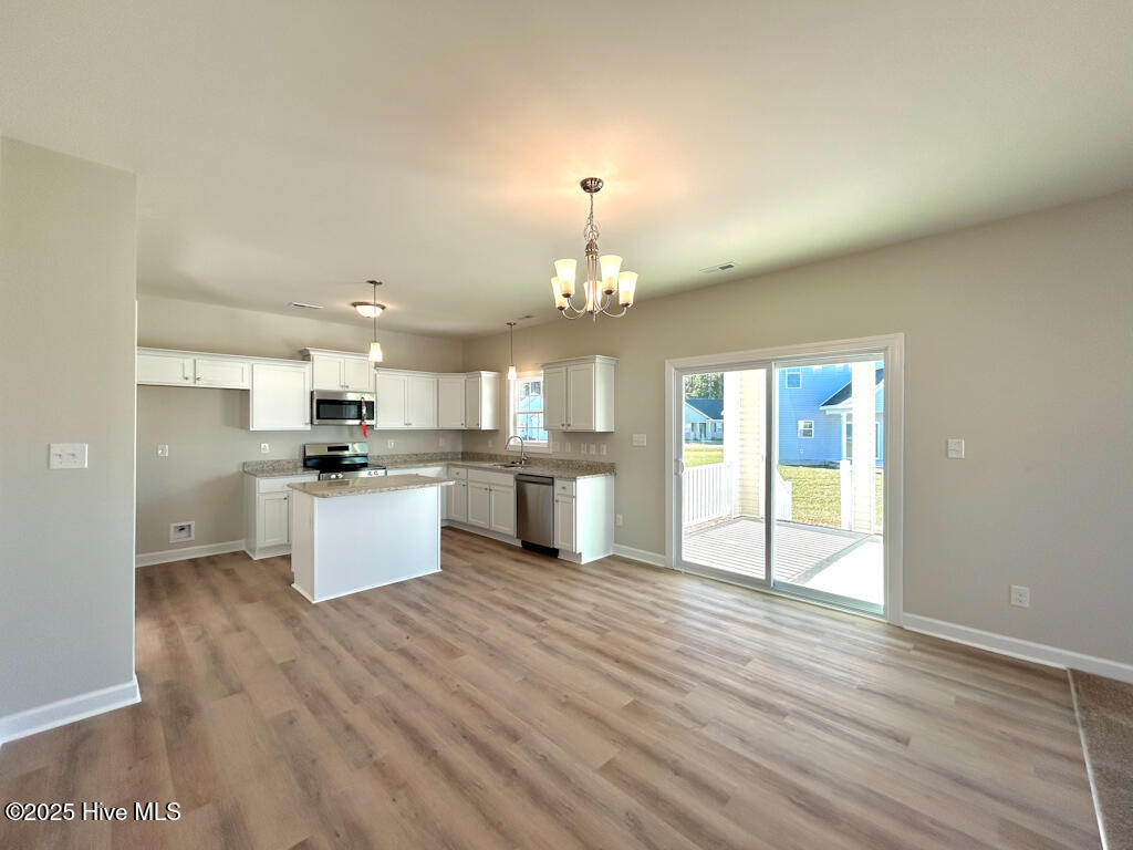 702 Lantern Rst Lane Jacksonville, NC 28546 - Photo 17 of 49 SIMILAR PHOTO