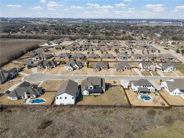 $1,499,900 | 612 Lindsay Lane, Waco, TX 76706