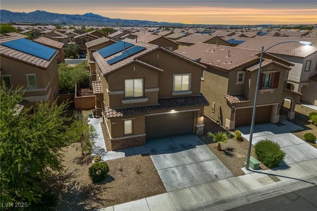 $430,000 | 6409 Dundock Avenue, Las Vegas, NV 89122