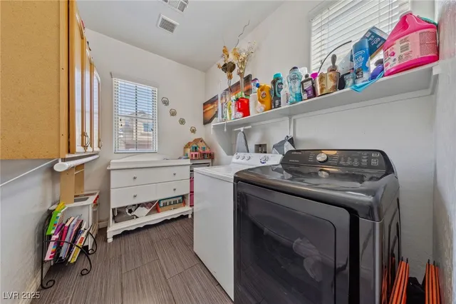 $430,000 | 6409 Dundock Avenue, Las Vegas, NV 89122