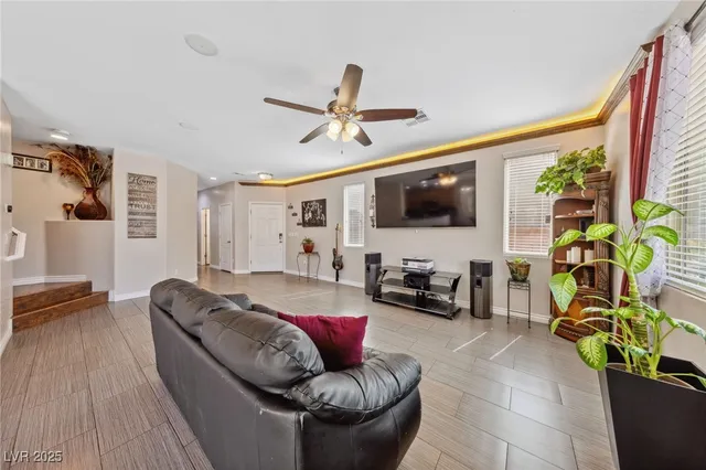 $430,000 | 6409 Dundock Avenue, Las Vegas, NV 89122