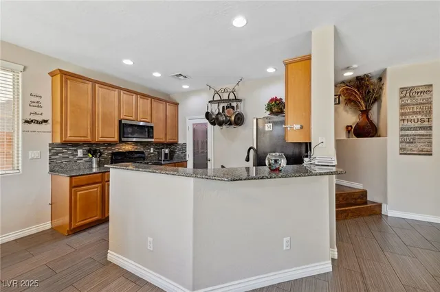 $430,000 | 6409 Dundock Avenue, Las Vegas, NV 89122