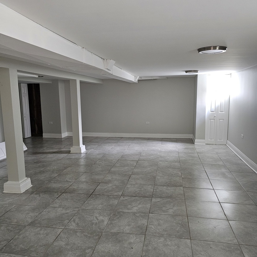 1750 183rd Street Homewood, IL 60430 - Photo 11 of 14 a view of an empty room