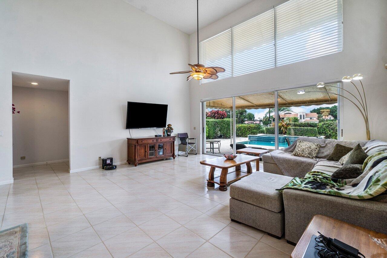 5799 Northwest 24th Terrace Boca Raton, FL 33496 - Photo 11 of 33 Living Room
