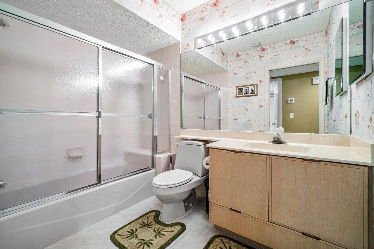 5799 Northwest 24th Terrace Boca Raton, FL 33496 - Photo 18 of 33 Guest Bathroom
