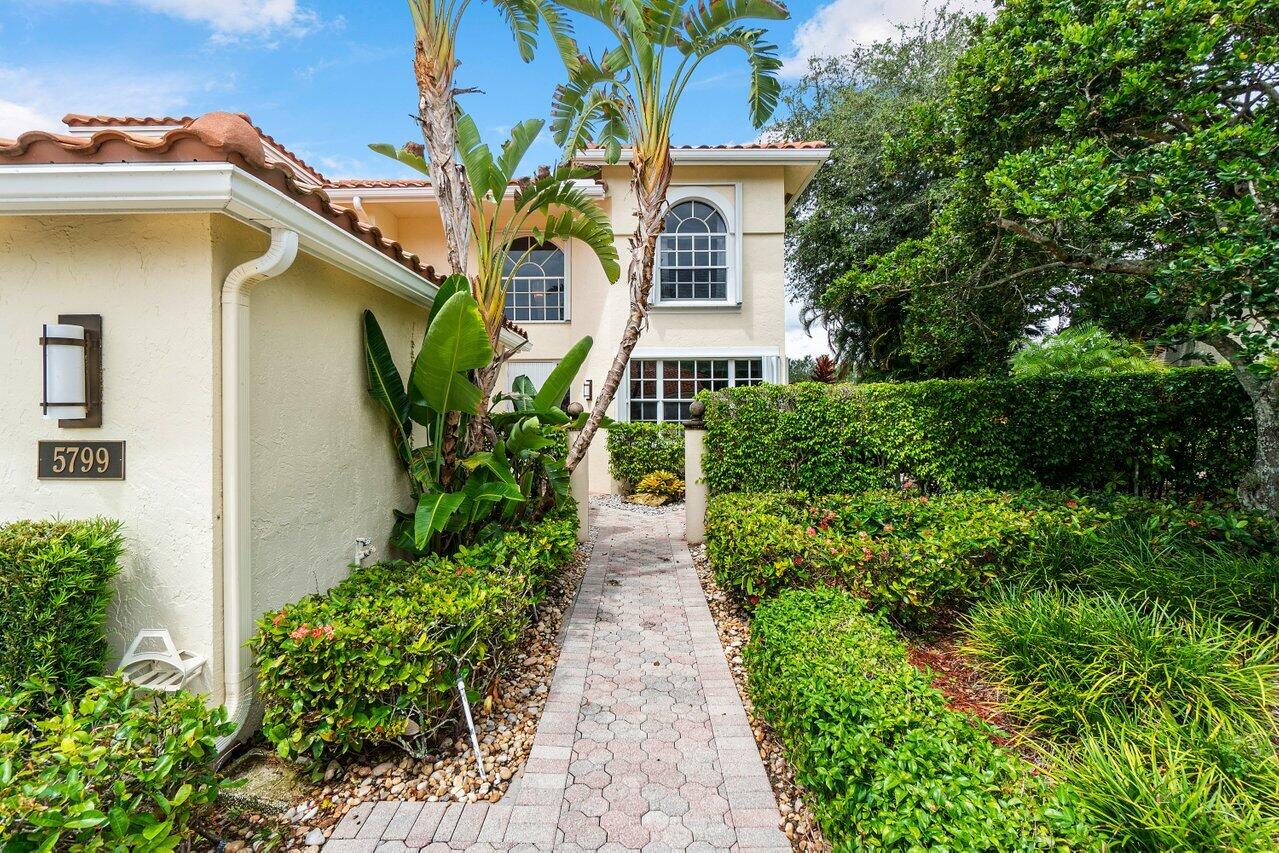 5799 Northwest 24th Terrace Boca Raton, FL 33496 - Photo 4 of 33 Kitchen