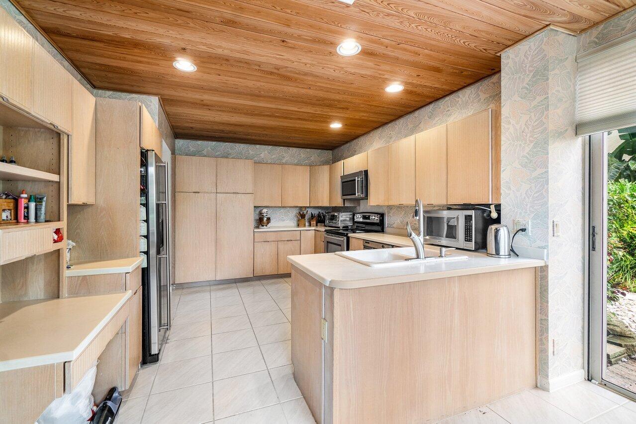 5799 Northwest 24th Terrace Boca Raton, FL 33496 - Photo 9 of 33 012-5799Northwest24thTerrace-BocaRaton-F