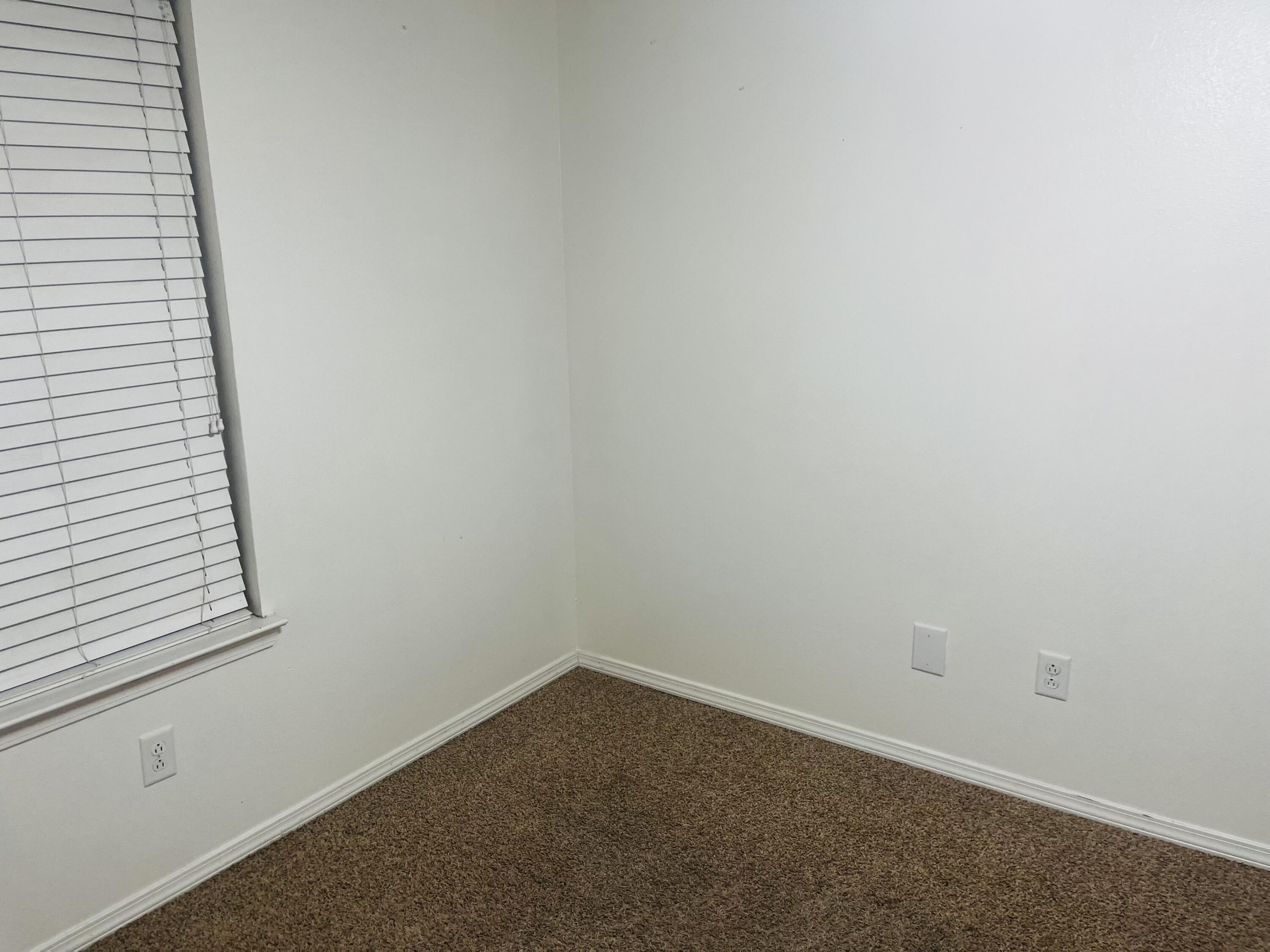 10016 Weatherford Avenue Lubbock, TX 79423 - Photo 19 of 29 a small space with a window