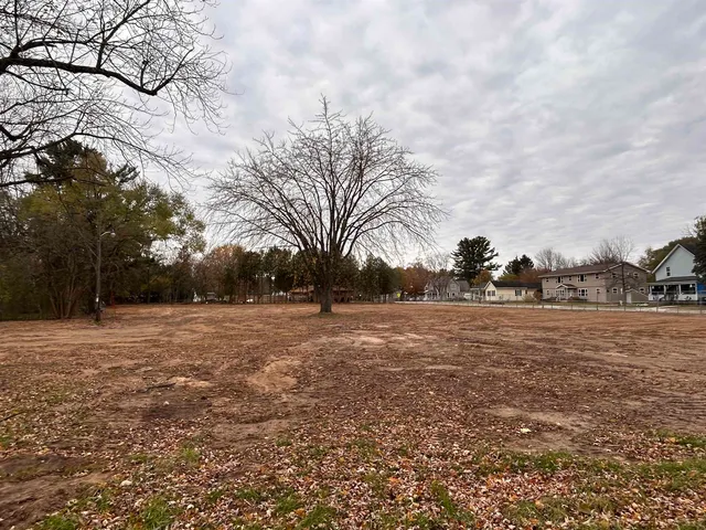 $49,900 | 327 South Waupaca Street, Wautoma, WI 54982