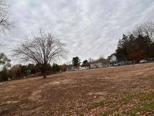 $49,900 | 327 South Waupaca Street, Wautoma, WI 54982