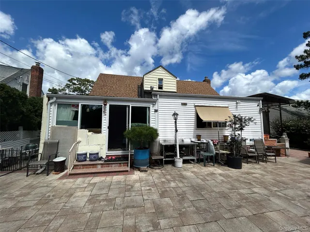$1,380,000 | 42 Lahey Street, New Hyde Park, NY 11040