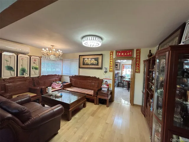 $1,380,000 | 42 Lahey Street, New Hyde Park, NY 11040